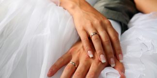 trouwring man en vrouw