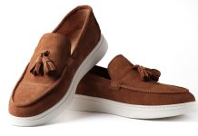 Loafers en instappers als heren trouwschoenen: de trend voor moderne bruidegoms instappers heren